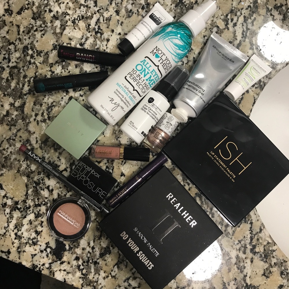 High end makeup bundle